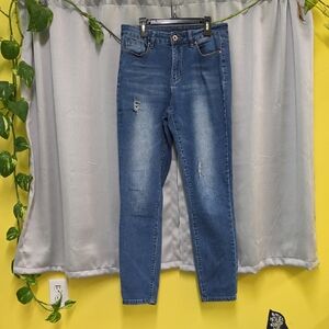 Signature Studio Blue Skinny Jeans